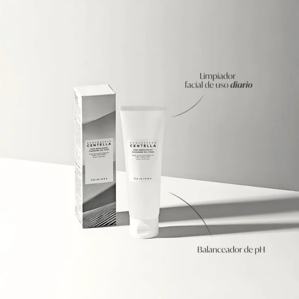 Skin1004 Tónico «Brightening Cleansing Gel Foam>> - Imagen 3